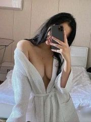 Айжана одна фото 1